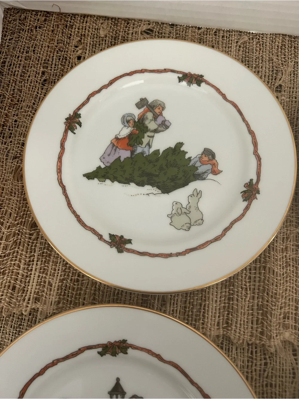 Fitz and Floyd Vintage Deck The Halls 7 1/2